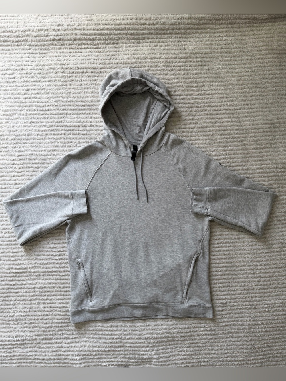 Fabletics Light Gray Men’s Hooded Pullover